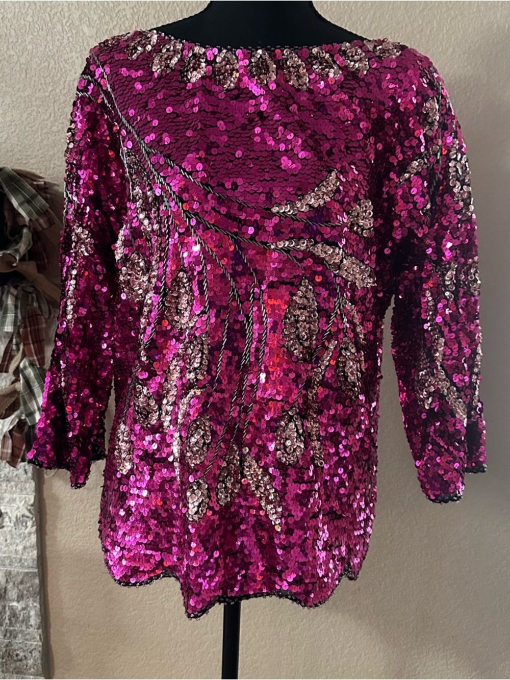 Princess collection hot pink full sequin top women’s L bling dress shirt